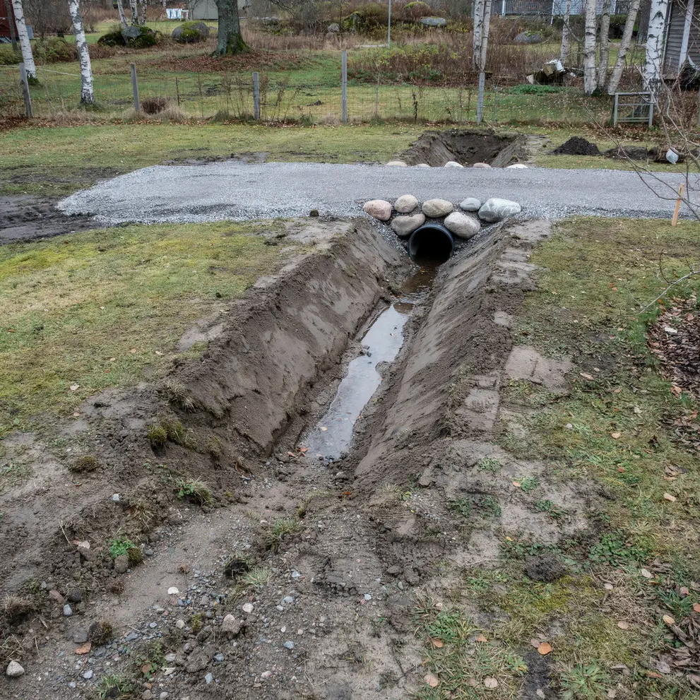 dikning dikesrensning markavvattning vasterhaninge stockholm